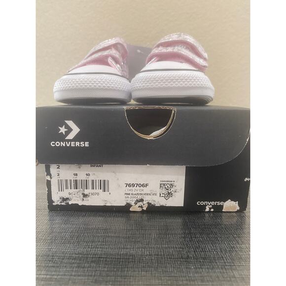 NEW Infant Converse Sizes 2,3,4,5,6, and 7 - Picture 5 of 16